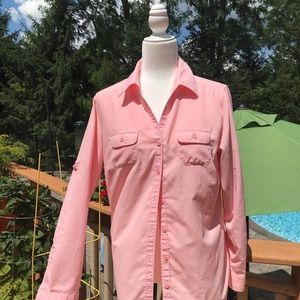Columbia woman’s shirt size L